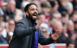 HLV Amorim 'tố' cầu thủ Man United phản đối chiến thuật của ông