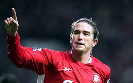 Vì sao tân HLV trưởng Hà Nội được gọi là 'thần may mắn' ở Liverpool?