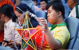 Mang Tết Trung thu về với trẻ em khó khăn ở Khánh Hòa