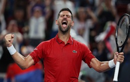 Sinner bỏ giải, Djokovic thể hiện bản lĩnh ở Masters Thượng Hải
