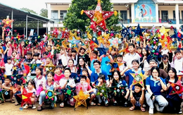 Mùa trăng tròn yêu thương