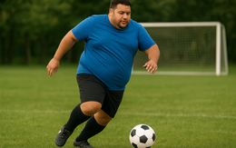 Người thừa cân, béo phì có nên chơi bóng đá?