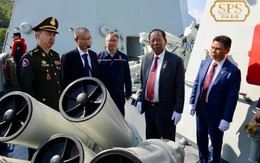 Trung Quốc đóng xong tàu chiến cho Campuchia