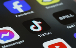 Ý: Hàng loạt phụ huynh kiện Facebook, Instagram, TikTok 'đầu độc' tinh thần trẻ em