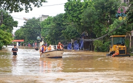 Mưa lớn ở miền Bắc: Không kịp trở tay với nước lũ