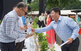 Trồng cây, học phân loại rác, làm phân hữu cơ… tại Bình Phú xanh