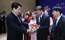 Chủ tịch nước gặp mặt cộng đồng người Việt Nam tại đông nam Hàn Quốc