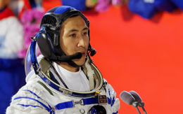 Trung Quốc đưa phi hành gia trẻ nhất lên Trạm Thiên Cung