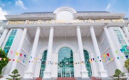 Nhiều trường đại học không nhận hoa 20-11, chuyển thành tiền ủng hộ đồng bào vùng bão lũ