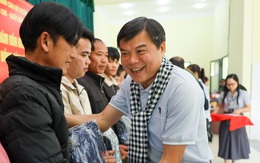 Đoàn tuyên giáo, báo chí TP.HCM thăm, tặng quà chiến sĩ biên phòng và người dân biên giới Cao Bằng