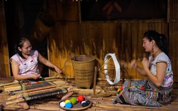 Đến Bảo tàng Phụ nữ Nam Bộ tìm hiểu nghề dệt thổ cẩm của dân tộc Mạ