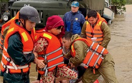 Huế, Quảng Ngãi, Đà Nẵng căng mình đề phòng sạt lở