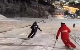 Ông Zelensky rót 500 triệu USD xây khu nghỉ dưỡng 1,5 tỉ USD ở Ukraine?