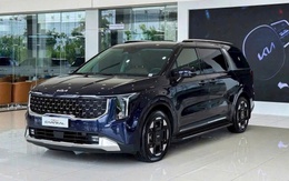 Tin tức giá xe: Kia Carnival giảm giá tới cả trăm triệu đồng, xe mới giá như xe cũ