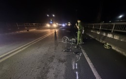 Người đàn ông nằm chết ven đường nghi bị xe cán chết rồi bỏ trốn ở Đồng Tháp