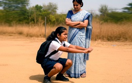 Thực hư sự việc bé gái tử vong vì bị phạt 100 lần gập bụng do đi học trễ?