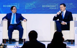 Đối thoại với Tổng giám đốc WEF, Thủ tướng tiết lộ những yếu tố Việt Nam chọn để vượt sóng