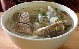 Nhớ Nha Trang, quán bún cá thổn thức nỗi xa quê của những người con miền biển