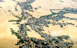 Thủ tướng: Phải có đề án tổng thể khắc phục hậu quả bão lũ ở miền Trung