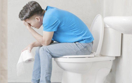 Công ty cử người đi 'soi' toilet, phát hiện ai quá 15 phút phạt 1,7 triệu