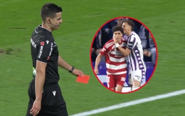 Bị đối thủ hôn giữa sân, cầu thủ La Liga tung cú đấm rồi nhận thẻ đỏ trực tiếp