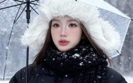 Sao Việt đổ xô 'ngắm tuyết rơi' giữa mùa nóng nhờ AI