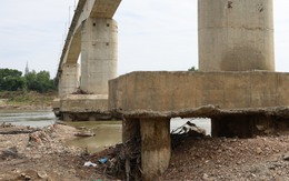 Trụ cầu sông Lô hư hỏng, tạm cấm ô tô lưu thông