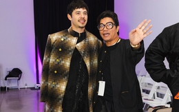 David Archuleta xúc động khi được mặc áo dài Việt Nam