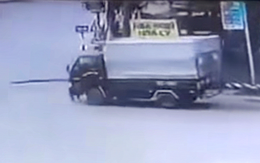 Con rể cũ lái ô tô tải đâm, chèn chết bố vợ cũ