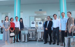 Hỗ trợ thiết bị, vật tư cho 3 trạm y tế vùng khó khăn ở Đà Nẵng