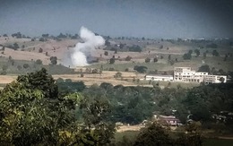 Đạn lạc từ Myanmar khiến 2 người bị thương, Thái Lan bắn cảnh cáo và đóng cửa biên giới