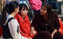 Trái tim cho em và hành trình hồi sinh của cô bé mồ côi