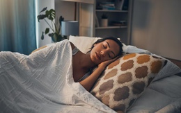 Khung giờ nào nên ngừng nạp đường để có giấc ngủ ngon?