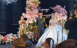 Phì cười với màn phát biểu đám cưới của đứa bạn thân