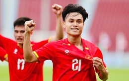 Đánh bại Malaysia, U22 Việt Nam vào bán kết SEA Games 33