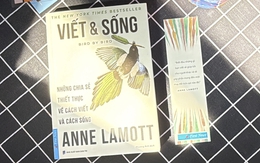 Viết và sống - Người bạn đồng hành cho những ai muốn viết