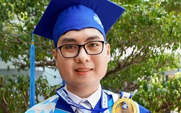 Thủ khoa tốt nghiệp trước hạn điểm tuyệt đối