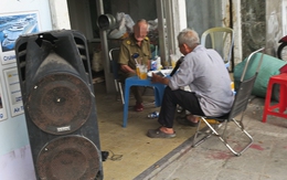 Cuối năm tiệc tùng, karaoke ồn ào khắp xóm, tiếng ồn gây hại sức khỏe tinh thần, thể chất ra sao?