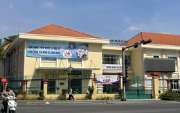 Sau phản ánh của Tuổi Trẻ, bảng quảng cáo che di tích Viện Pasteur TP.HCM được tháo dỡ