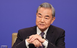 Trung Quốc nói Thái Lan, Campuchia sẵn sàng ngừng bắn sau điện đàm với ông Vương Nghị