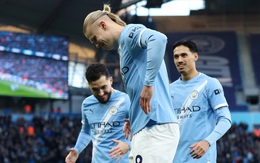 Haaland nhảy điệu robot, Peter Crouch lập tức ‘cầu xin’ một điều