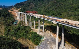 'Mệnh lệnh từ trái tim' trên đại công trường cao tốc địa đầu Tổ quốc