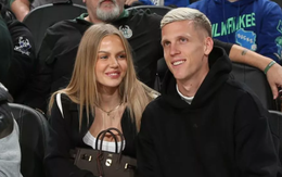 Sao Barca Dani Olmo suýt khiến bạn gái bỏ đi vì… tiếng nhai