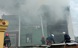 Cháy nhà trong khu dân cư đông đúc ở Đà Nẵng, người dân hốt hoảng vì cháy lan