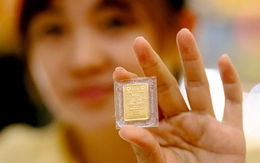Giá vàng lập đỉnh mới, trong nước chạm mức 157,5 triệu đồng/lượng