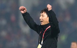 Báo Hàn Quốc tranh luận: 'Kim Sang Sik - Park Hang Seo, ai giỏi hơn?'