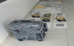 Ném vali chứa hơn 2,7kg ma túy vô nhà nguyên bí thư xã để che giấu, phi tang