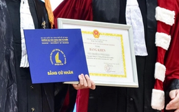 Tốt nghiệp là vui, nhưng sao nhiều sinh viên thấy sợ?