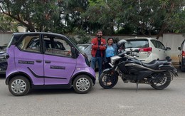 Ô tô điện mini giá chỉ ngang Honda SH Mode, chiếm chỗ đỗ như xe máy