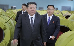 Ông Kim Jong Un ra lệnh mở rộng toàn diện sản xuất tên lửa, xây thêm nhà máy vũ khí